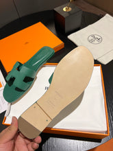 Load image into Gallery viewer, Hermes Oran Sandal
