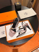 Load image into Gallery viewer, Hermes Glamour 70 Sandals
