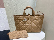 Load image into Gallery viewer, Christian Dior Medium Toujours Bag

