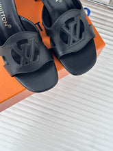Load image into Gallery viewer, Louis vuitton  Isola Mule
