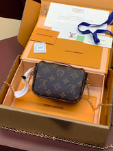 Load image into Gallery viewer, Louis Vuitton Micro Metis Bag
