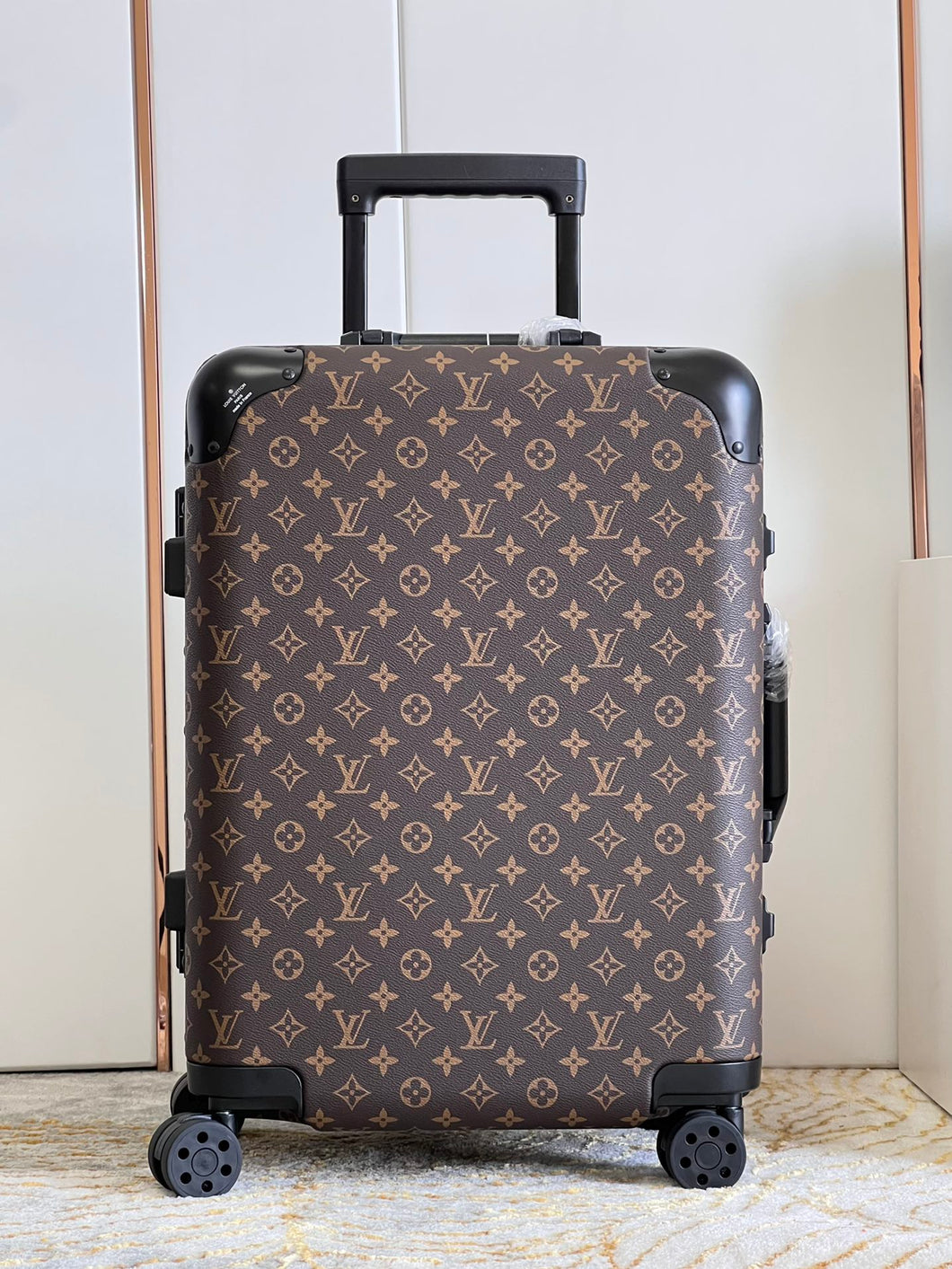 Louis Vuitton Horizon 50 Suitcase