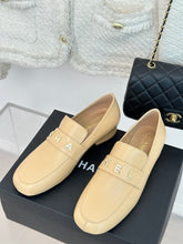 Load image into Gallery viewer, Chanel shoe
