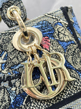 Load image into Gallery viewer, Christian Dior Medium Lady D Lite Bag
