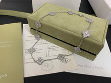 Load image into Gallery viewer, Van Cleef &amp;  Arpels Necklace
