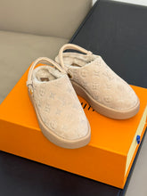 Load image into Gallery viewer, Louis Vuitton Aspen Platform Clog
