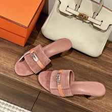 Load image into Gallery viewer, Hermes Gigi Sandal
