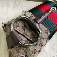 Load image into Gallery viewer, Gucci Horsebit Chain Medium Shoulder Bag
