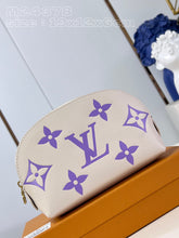 Load image into Gallery viewer, Louis Vuitton Cosmetic Pouch Bag
