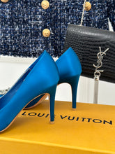 Load image into Gallery viewer, Louis Vuitton Pump
