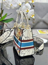 Load image into Gallery viewer, Christian Dior Medium Lady D Lite Bag
