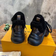 Load image into Gallery viewer, Louis Vuitton Archlight Sneaker
