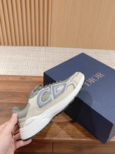 Load image into Gallery viewer, Christian Dior Men B30 Sneaker
