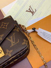 Load image into Gallery viewer, Louis Vuitton Micro Metis Bag
