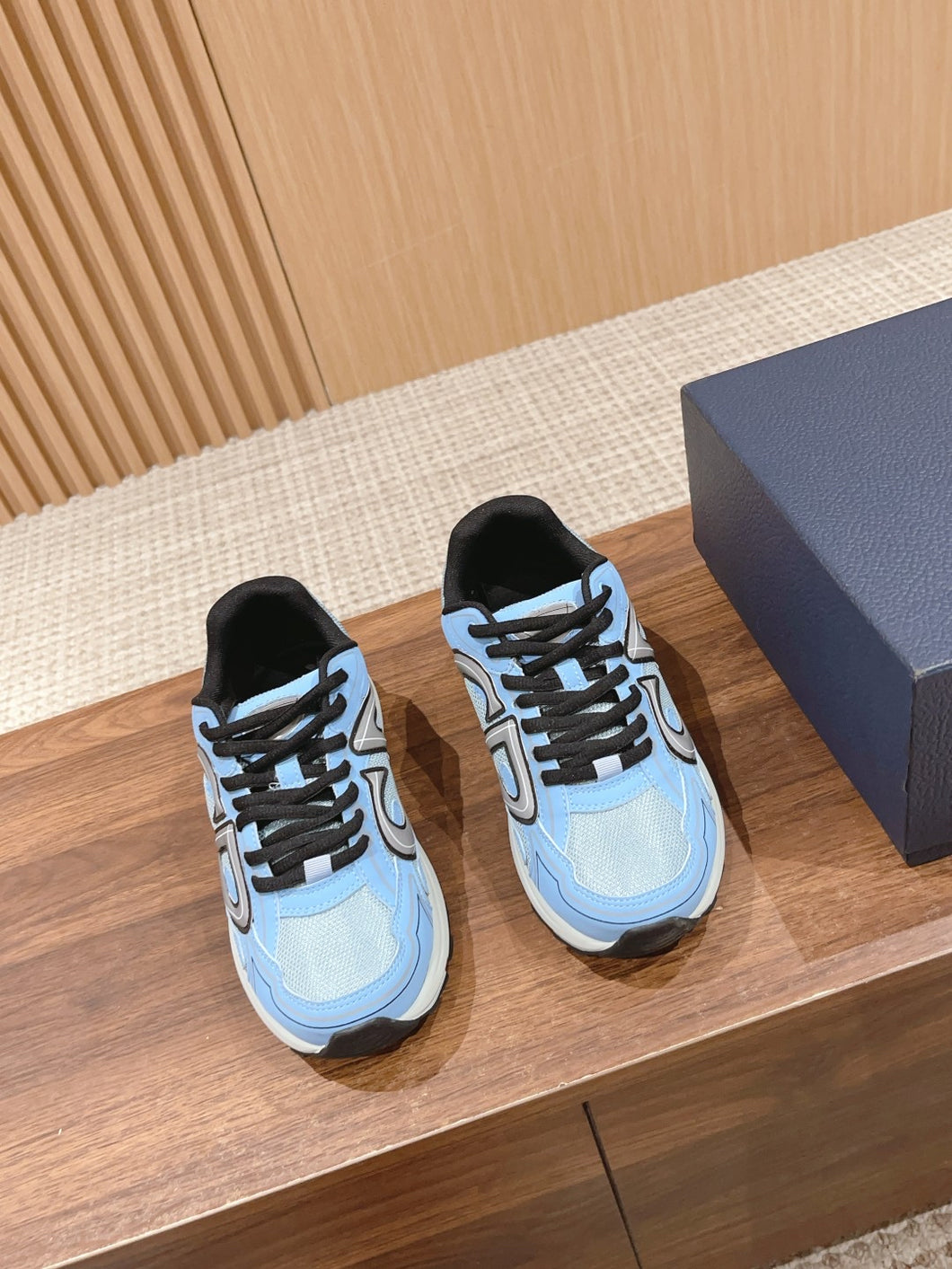 Christian B30 Women Sneakers