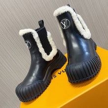 Load image into Gallery viewer, Louis Vuitton Ruby Flat Ranger Boots
