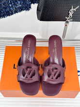 Load image into Gallery viewer, Louis vuitton  Isola Mule
