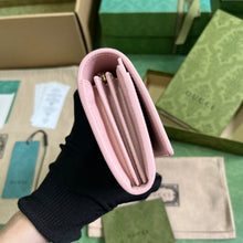 Load image into Gallery viewer, Gucci Continental Wallet
