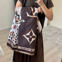 Load image into Gallery viewer, Louis Vuitton Scarf
