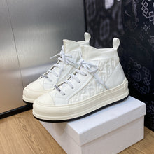 Load image into Gallery viewer, Christian Dior Walk&#39;n  Sneakers

