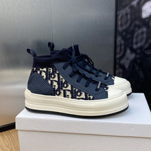 Load image into Gallery viewer, Christian Dior Walk&#39;n  Sneakers
