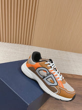 Load image into Gallery viewer, Christian Dior Men B30 Sneaker
