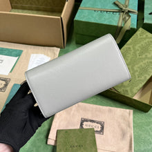Load image into Gallery viewer, Gucci Continental Wallet
