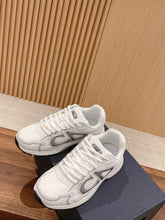 Load image into Gallery viewer, Christian Dior Men B30 Sneaker
