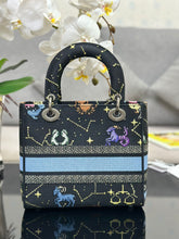 Load image into Gallery viewer, Christian Dior Medium Lady D Lite Bag
