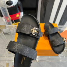 Load image into Gallery viewer, Louis Vuitton Bom Dia Flat Mule
