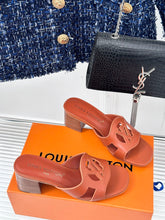 Load image into Gallery viewer, Louis vuitton  Isola Mule
