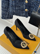 Load image into Gallery viewer, Louis Vuitton Pump
