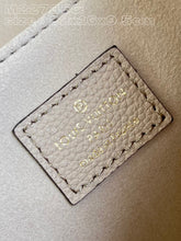 Load image into Gallery viewer, Louis Vuitton Oxford Bag
