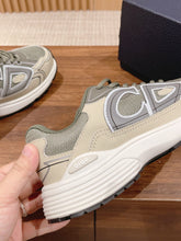 Load image into Gallery viewer, Christian Dior Men B30 Sneaker
