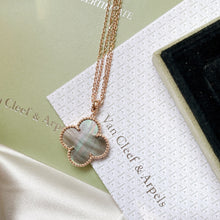 Load image into Gallery viewer, Van Cleef &amp;  Arpels Necklace
