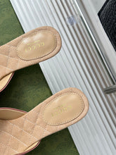 Load image into Gallery viewer, Gucci  Sandals With Horsebit
