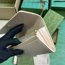 Load image into Gallery viewer, Gucci Continental Wallet
