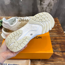Load image into Gallery viewer, Louis Vuitton Run 55 Sneakers

