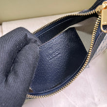 Load image into Gallery viewer, Gucci Ophidia GG Small Bag
