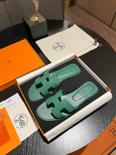 Load image into Gallery viewer, Hermes Oran Sandal
