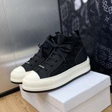 Load image into Gallery viewer, Christian Dior Walk&#39;n  Sneakers
