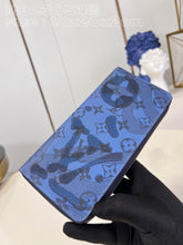 Load image into Gallery viewer, Louis Vuitton Zippy Wallet
