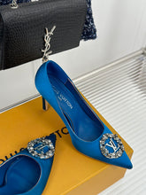 Load image into Gallery viewer, Louis Vuitton Pump
