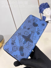 Load image into Gallery viewer, Louis Vuitton Zippy Wallet
