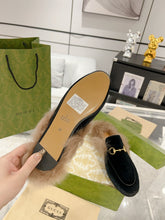 Load image into Gallery viewer, Gucci Princetown  Slipper

