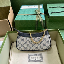 Load image into Gallery viewer, Gucci Ophidia GG Small Bag
