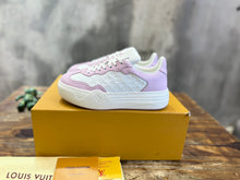 Load image into Gallery viewer, Louis Vuitton Groovy Platform Sneaker
