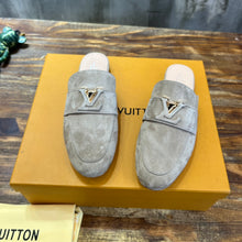 Load image into Gallery viewer, Louis Vuitton Capri Open a Back  Sneakers
