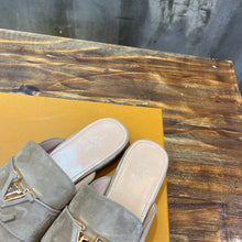Load image into Gallery viewer, Louis Vuitton Capri Open a Back  Sneakers
