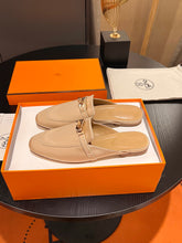 Load image into Gallery viewer, Hermes Hermes Kelly Mule
